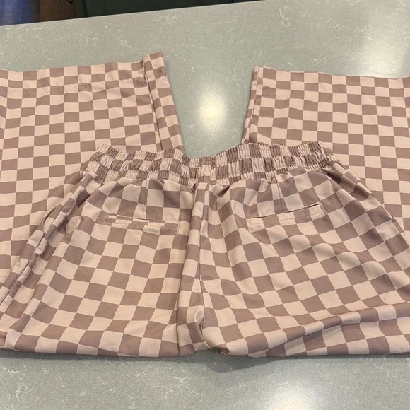 Wide Leg Checkerboard Pants in Mauve & Cream - Picture 7 of 7